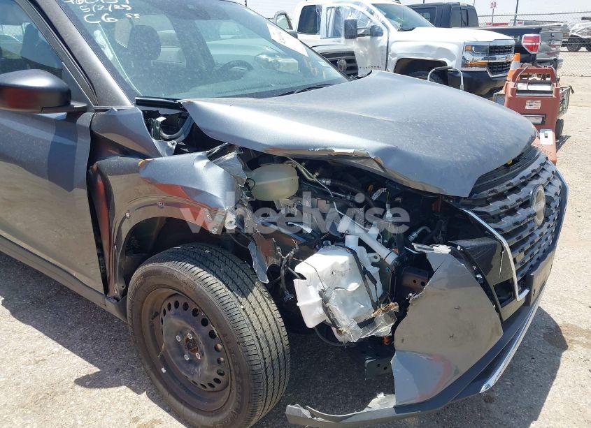 Photo 6 of 2024 Nissan Kicks S XTRONIC CVT (VIN 3N1CP5BV3RL558717)