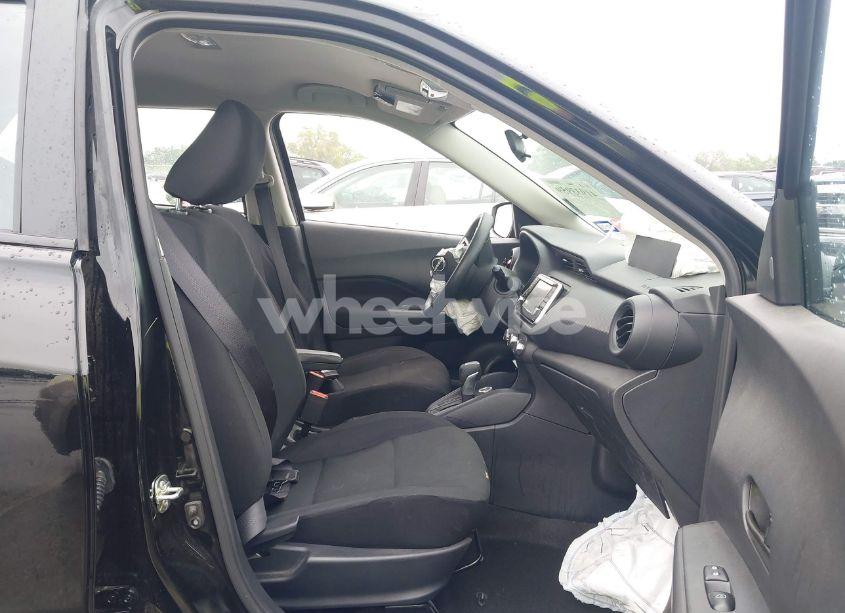 Photo 5 of 2024 Nissan Kicks S XTRONIC CVT (VIN 3N1CP5BV3RL577543)
