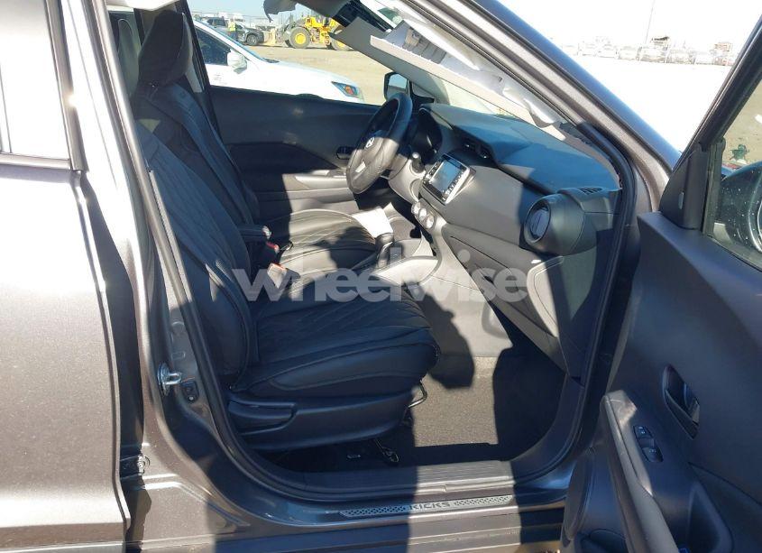 Photo 5 of 2024 Nissan Kicks S XTRONIC CVT (VIN 3N1CP5BV3RL578711)