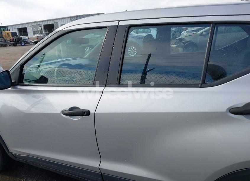 Photo 14 of 2020 Nissan Kicks S XTRONIC CVT (VIN 3N1CP5BV4LL499359)