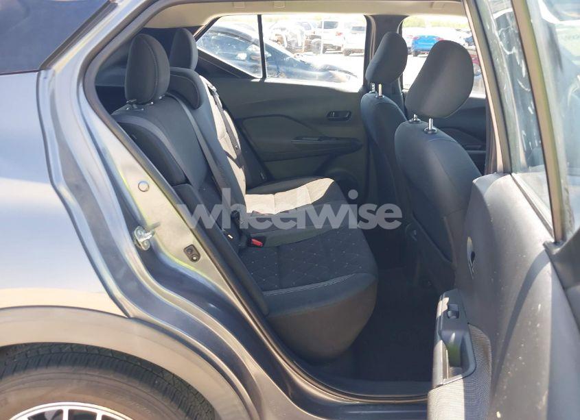 Photo 8 of 2020 Nissan Kicks S XTRONIC CVT (VIN 3N1CP5BV4LL512403)