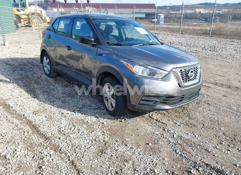 2020 Nissan Kicks S XTRONIC CVT (VIN 3N1CP5BV4LL533302) main photo