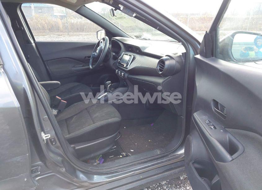 Photo 5 of 2020 Nissan Kicks S XTRONIC CVT (VIN 3N1CP5BV4LL533302)