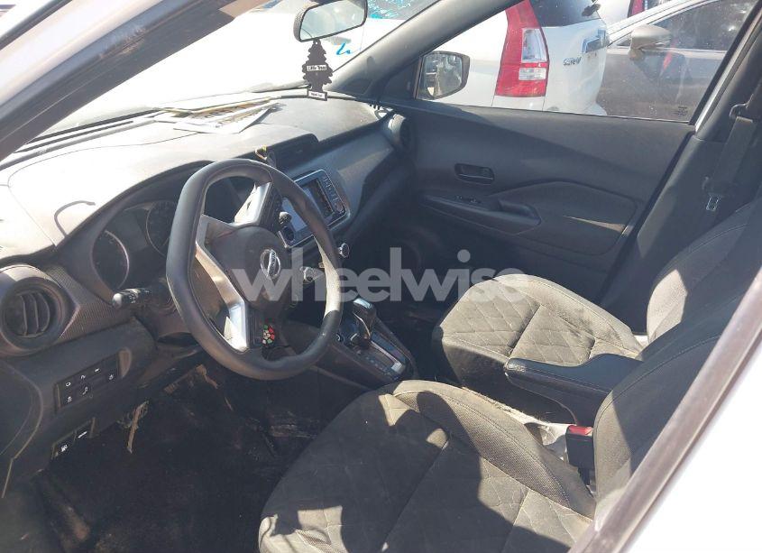 Photo 19 of 2020 Nissan Kicks S XTRONIC CVT (VIN 3N1CP5BV4LL547474)