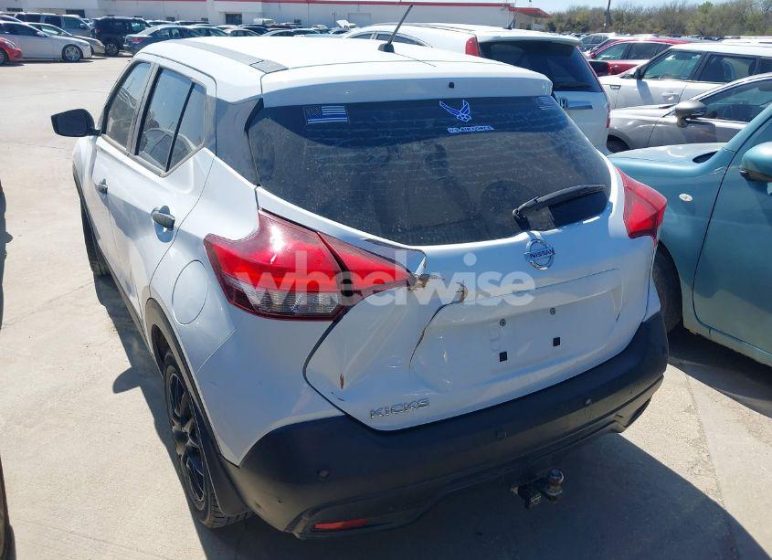 Photo 3 of 2020 Nissan Kicks S XTRONIC CVT (VIN 3N1CP5BV4LL547474)