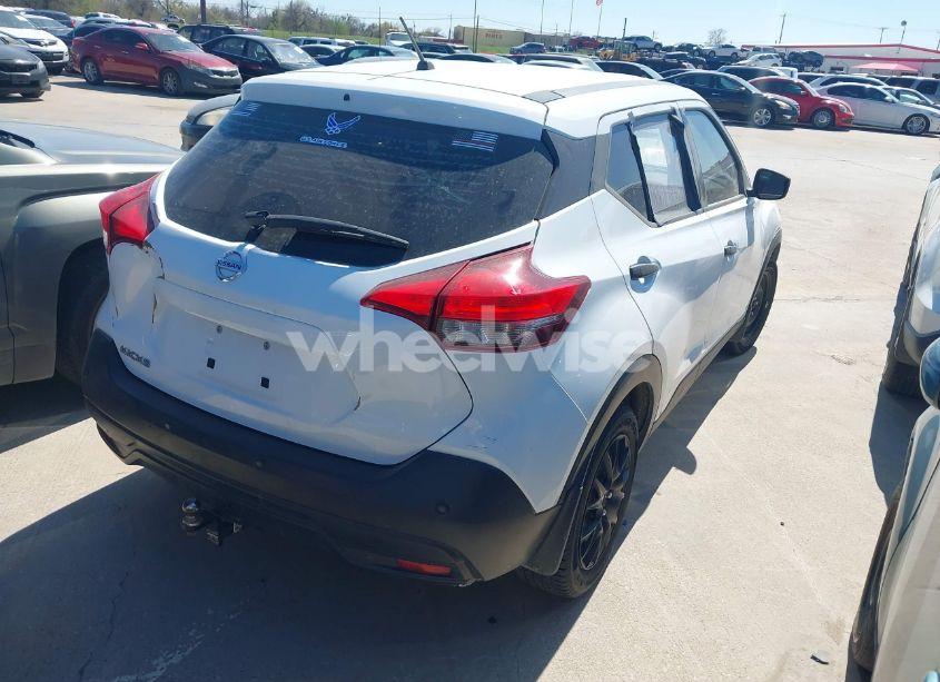Photo 4 of 2020 Nissan Kicks S XTRONIC CVT (VIN 3N1CP5BV4LL547474)