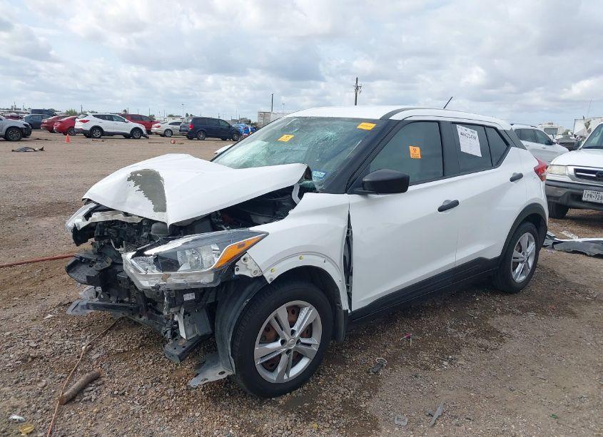 Photo 2 of 2020 Nissan Kicks S XTRONIC CVT (VIN 3N1CP5BV4LL552612)