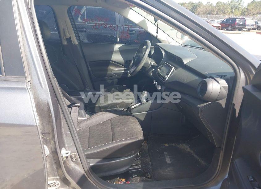 Photo 5 of 2021 Nissan Kicks S XTRONIC CVT (VIN 3N1CP5BV4ML526996)