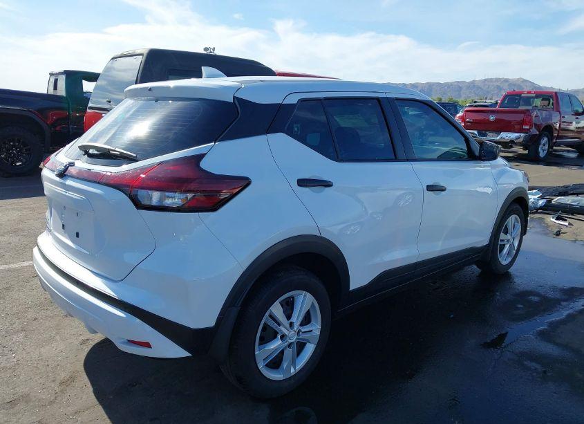 Photo 4 of 2024 Nissan Kicks S XTRONIC CVT (VIN 3N1CP5BV4RL503323)