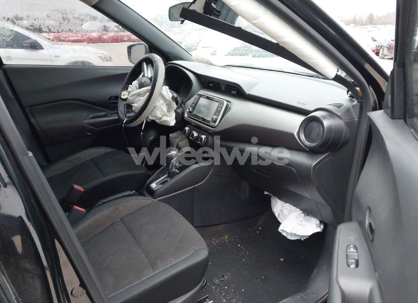 Photo 5 of 2020 Nissan Kicks S XTRONIC CVT (VIN 3N1CP5BV5LL483994)
