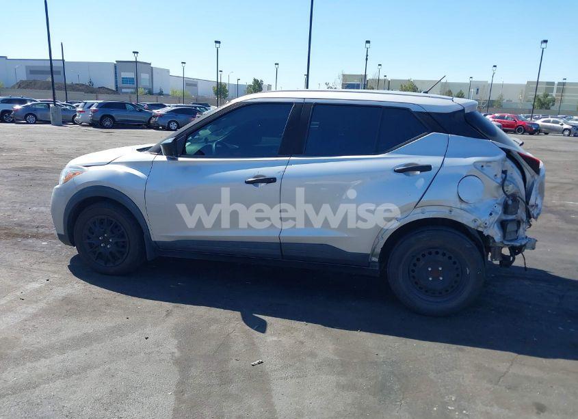 Photo 15 of 2020 Nissan Kicks S XTRONIC CVT (VIN 3N1CP5BV5LL518629)
