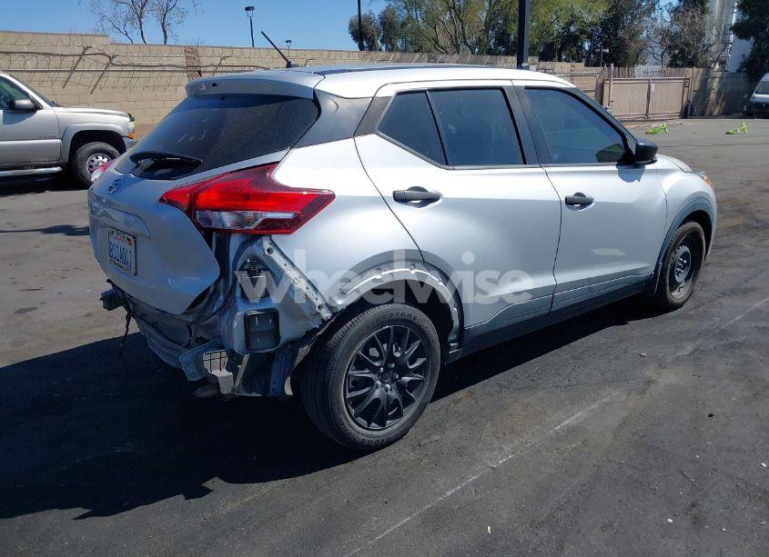 Photo 4 of 2020 Nissan Kicks S XTRONIC CVT (VIN 3N1CP5BV5LL518629)