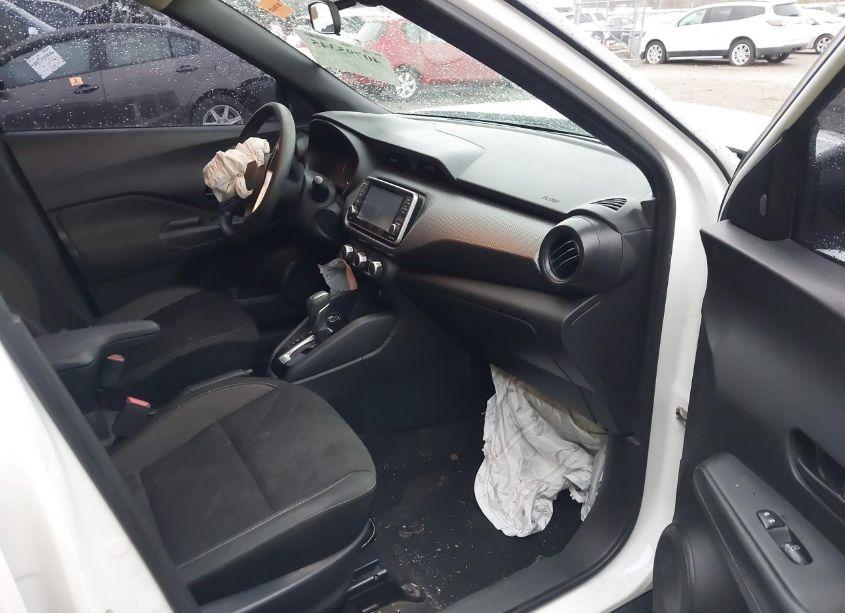 Photo 5 of 2020 Nissan Kicks S XTRONIC CVT (VIN 3N1CP5BV5LL526021)