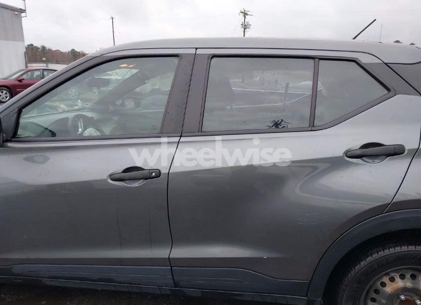 Photo 13 of 2020 Nissan Kicks S XTRONIC CVT (VIN 3N1CP5BV5LL546883)