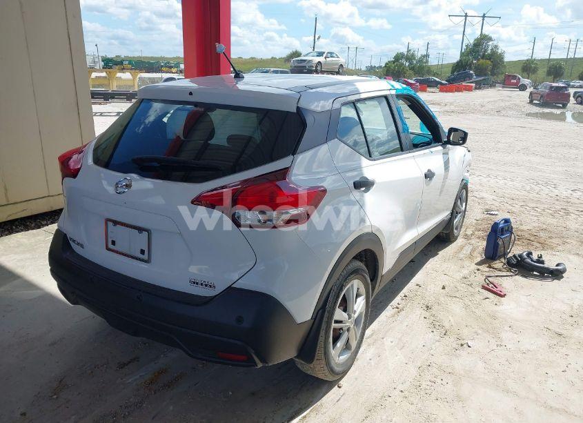 Photo 4 of 2020 Nissan Kicks S XTRONIC CVT (VIN 3N1CP5BV5LL557298)