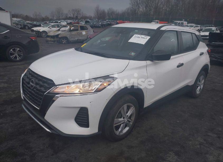 Photo 2 of 2022 Nissan Kicks S XTRONIC CVT (VIN 3N1CP5BV5NL528712)