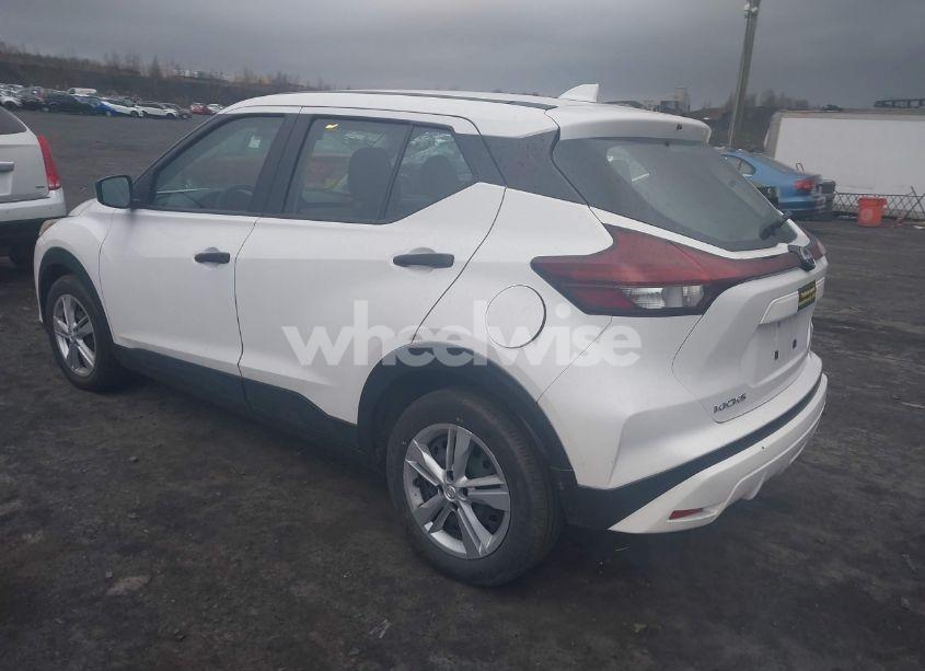 Photo 3 of 2022 Nissan Kicks S XTRONIC CVT (VIN 3N1CP5BV5NL528712)