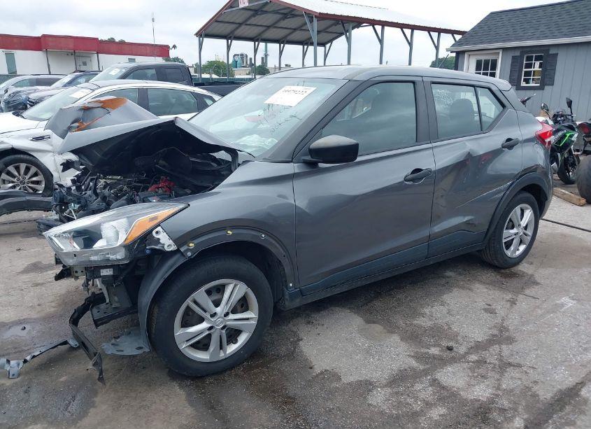 Photo 2 of 2020 Nissan Kicks S XTRONIC CVT (VIN 3N1CP5BV6LL539554)