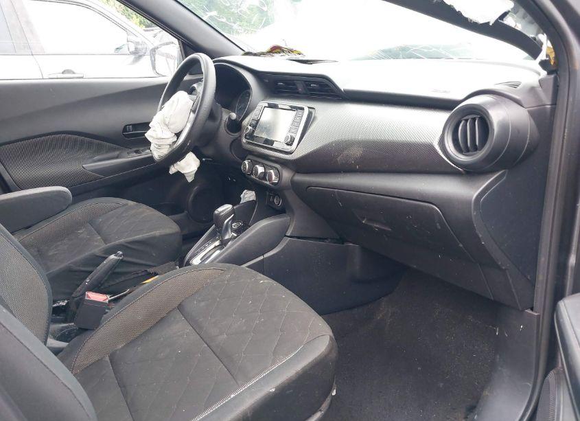 Photo 5 of 2020 Nissan Kicks S XTRONIC CVT (VIN 3N1CP5BV6LL539554)