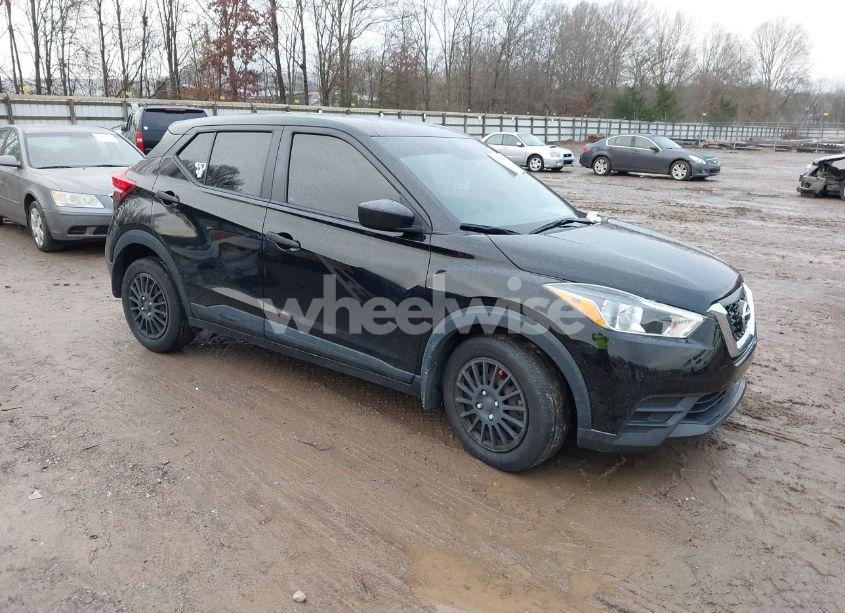 2020 Nissan Kicks S XTRONIC CVT (VIN 3N1CP5BV6LL541966) main photo