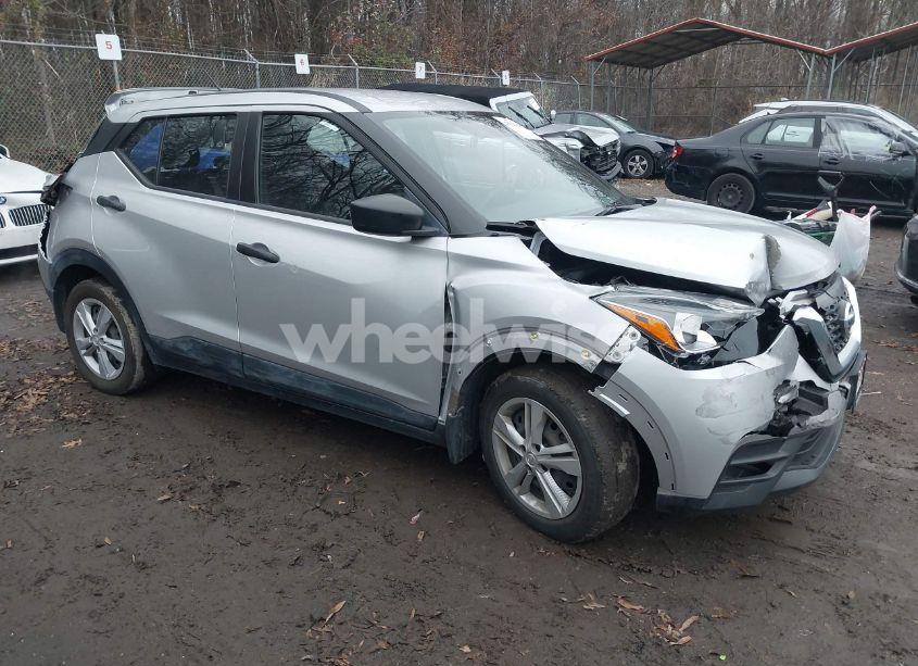 2020 Nissan Kicks S XTRONIC CVT (VIN 3N1CP5BV6LL550747) main photo