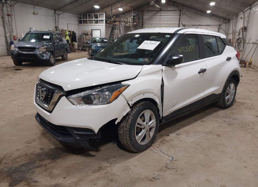 Photo 2 of 2020 Nissan Kicks S XTRONIC CVT (VIN 3N1CP5BV6LL559139)