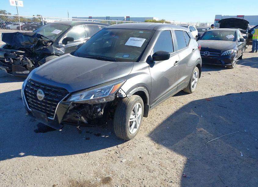 Photo 2 of 2022 Nissan Kicks S XTRONIC CVT (VIN 3N1CP5BV6NL475308)