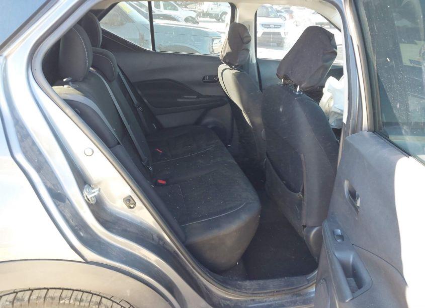 Photo 8 of 2022 Nissan Kicks S XTRONIC CVT (VIN 3N1CP5BV6NL475308)