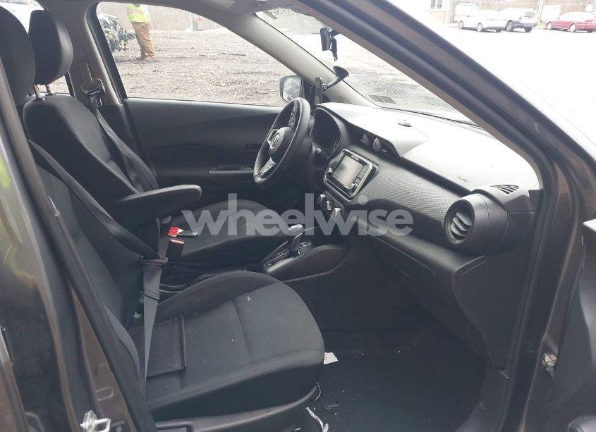 Photo 5 of 2023 Nissan Kicks S XTRONIC CVT (VIN 3N1CP5BV6PL534893)