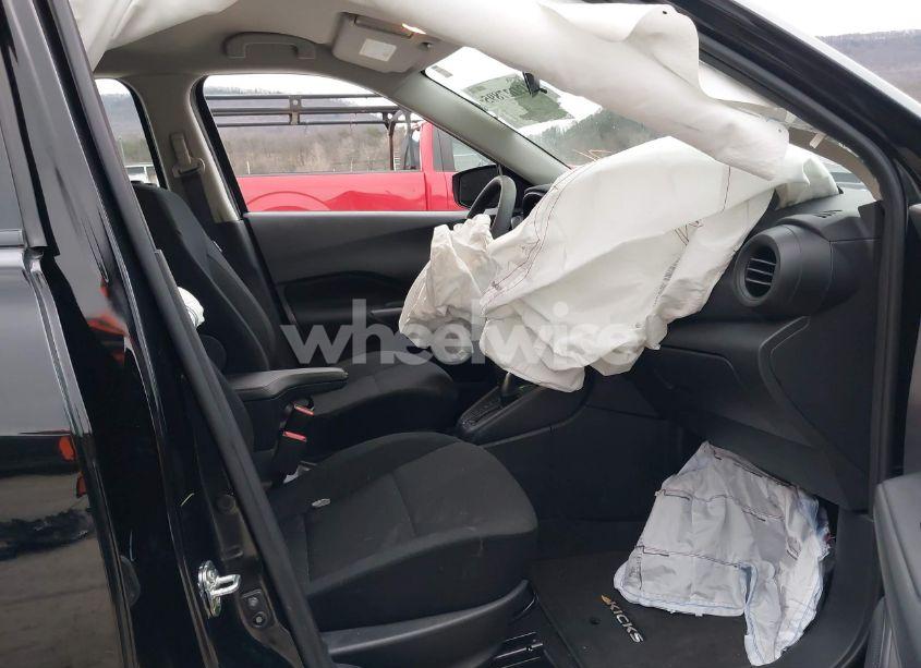 Photo 5 of 2024 Nissan Kicks S XTRONIC CVT (VIN 3N1CP5BV6RL497976)