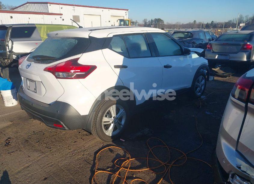 Photo 4 of 2020 Nissan Kicks S XTRONIC CVT (VIN 3N1CP5BV7LL521399)