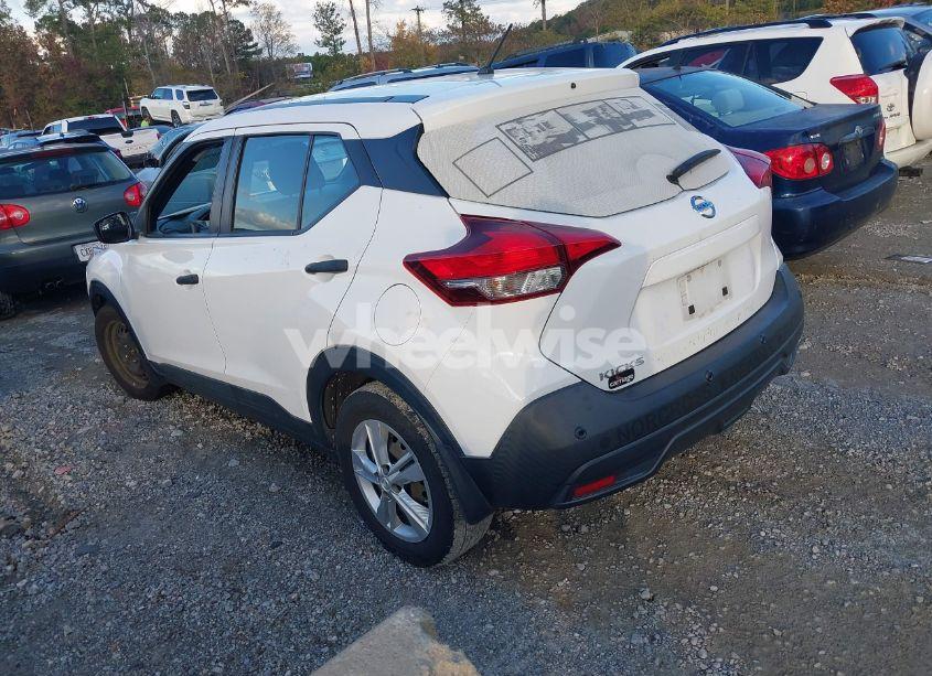 Photo 3 of 2020 Nissan Kicks S XTRONIC CVT (VIN 3N1CP5BV7LL526196)