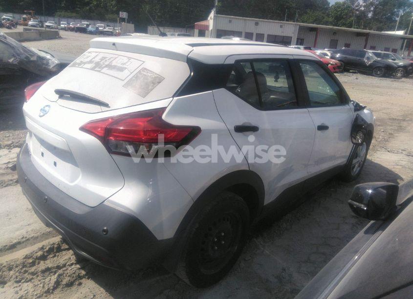 Photo 4 of 2020 Nissan Kicks S XTRONIC CVT (VIN 3N1CP5BV7LL526196)