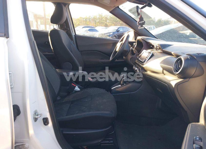 Photo 5 of 2020 Nissan Kicks S XTRONIC CVT (VIN 3N1CP5BV7LL526196)