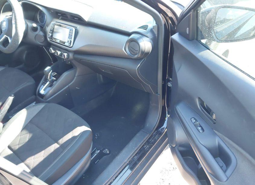 Photo 5 of 2020 Nissan Kicks S XTRONIC CVT (VIN 3N1CP5BV7LL551308)