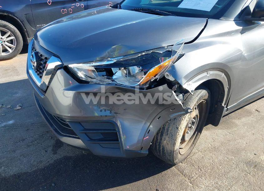 Photo 6 of 2020 Nissan Kicks S XTRONIC CVT (VIN 3N1CP5BV7LL557951)