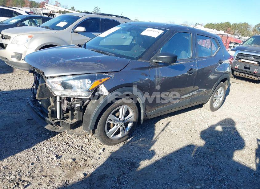 Photo 2 of 2020 Nissan Kicks S XTRONIC CVT (VIN 3N1CP5BV7LL560655)