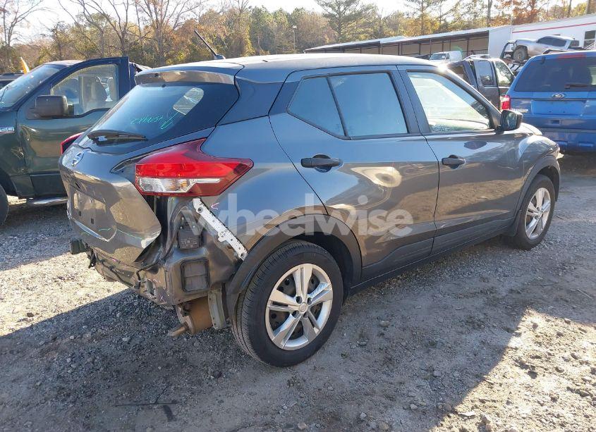 Photo 4 of 2020 Nissan Kicks S XTRONIC CVT (VIN 3N1CP5BV7LL560655)