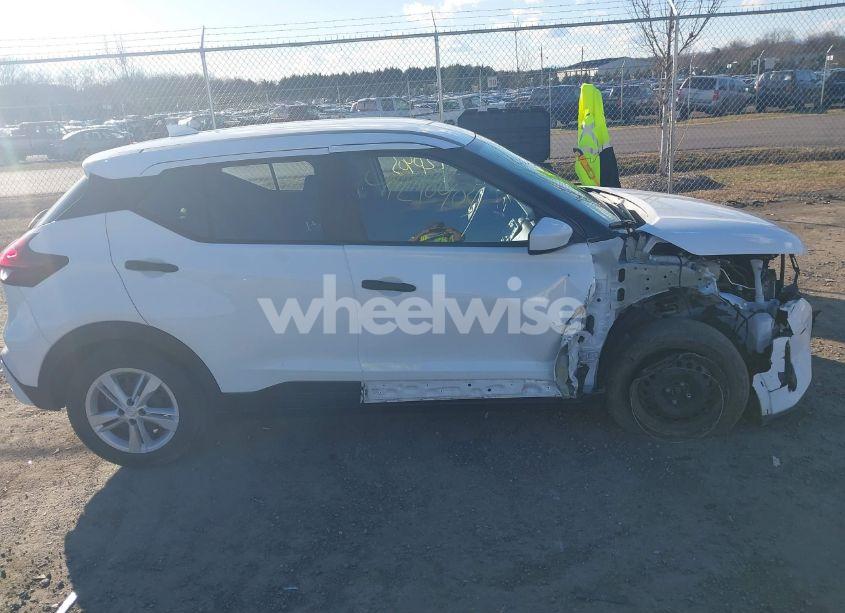 Photo 14 of 2022 Nissan Kicks S XTRONIC CVT (VIN 3N1CP5BV7NL493025)