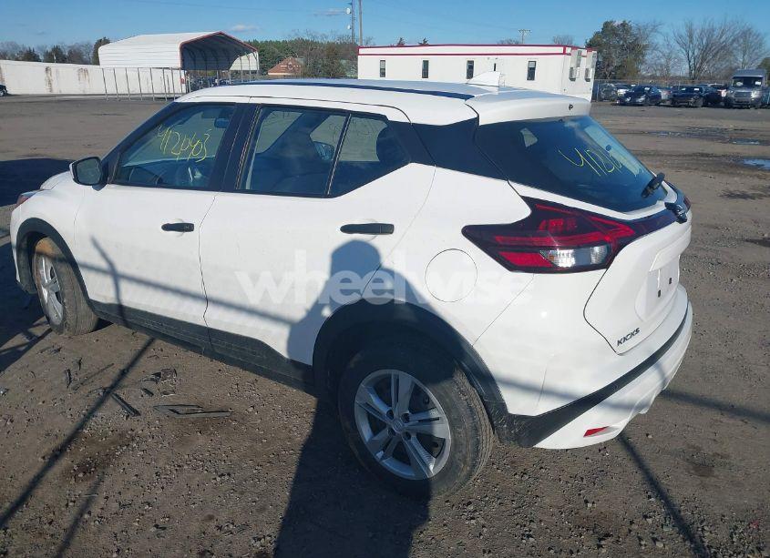 Photo 3 of 2022 Nissan Kicks S XTRONIC CVT (VIN 3N1CP5BV7NL493025)