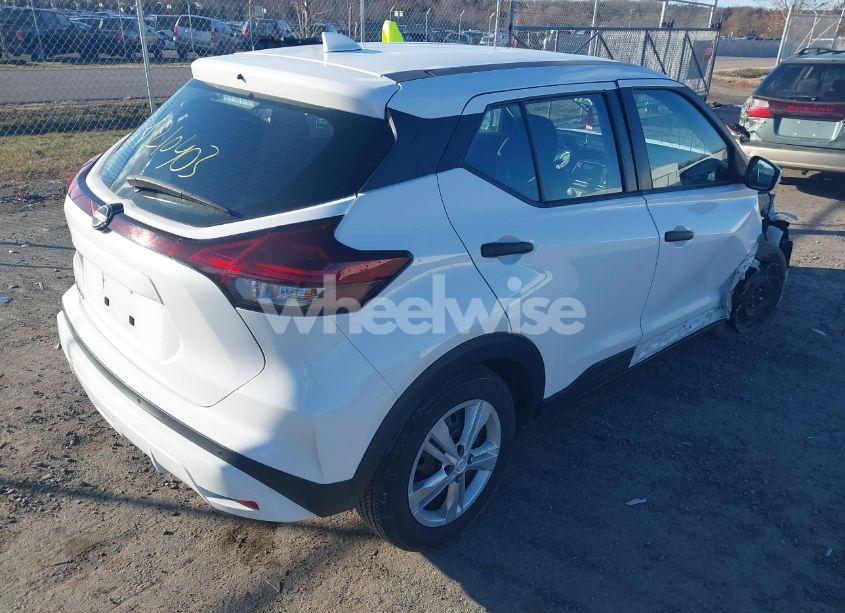 Photo 4 of 2022 Nissan Kicks S XTRONIC CVT (VIN 3N1CP5BV7NL493025)
