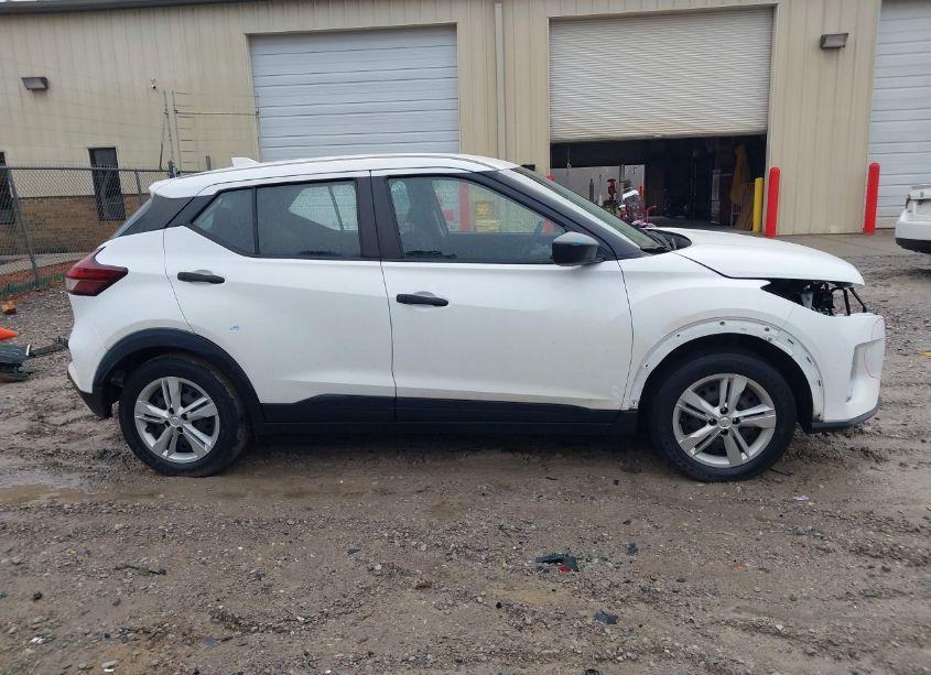 Photo 13 of 2022 Nissan Kicks S XTRONIC CVT (VIN 3N1CP5BV7NL528484)