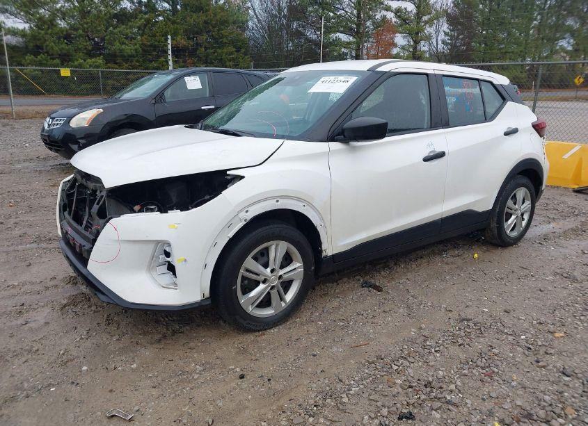 Photo 2 of 2022 Nissan Kicks S XTRONIC CVT (VIN 3N1CP5BV7NL528484)