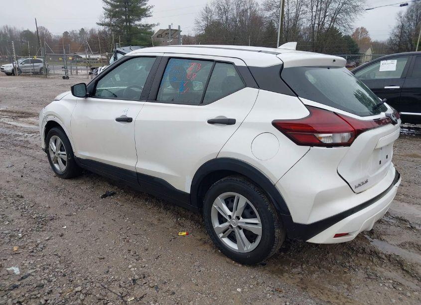 Photo 3 of 2022 Nissan Kicks S XTRONIC CVT (VIN 3N1CP5BV7NL528484)