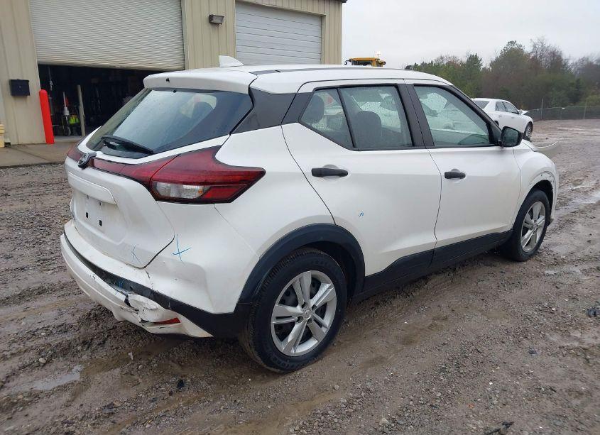 Photo 4 of 2022 Nissan Kicks S XTRONIC CVT (VIN 3N1CP5BV7NL528484)