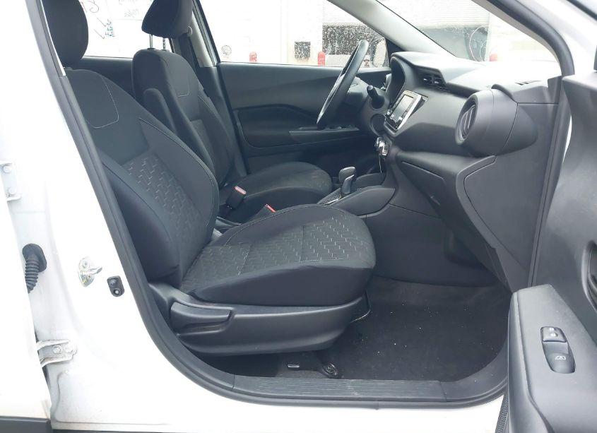 Photo 5 of 2022 Nissan Kicks S XTRONIC CVT (VIN 3N1CP5BV7NL528484)