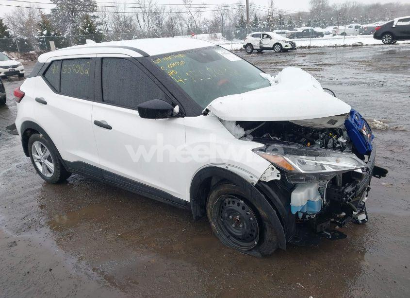 2024 Nissan Kicks S XTRONIC CVT (VIN 3N1CP5BV7RL532282) main photo