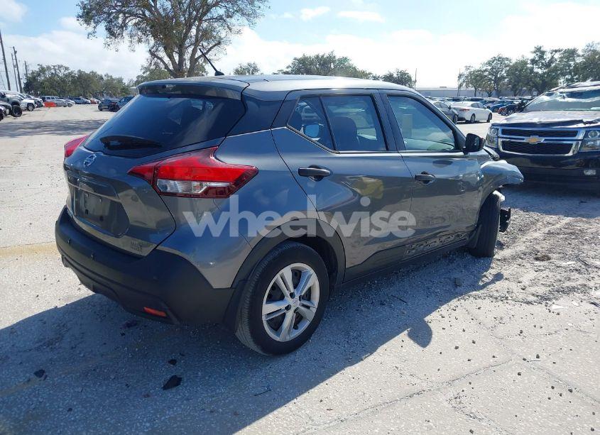 Photo 4 of 2020 Nissan Kicks S XTRONIC CVT (VIN 3N1CP5BV8LL531181)