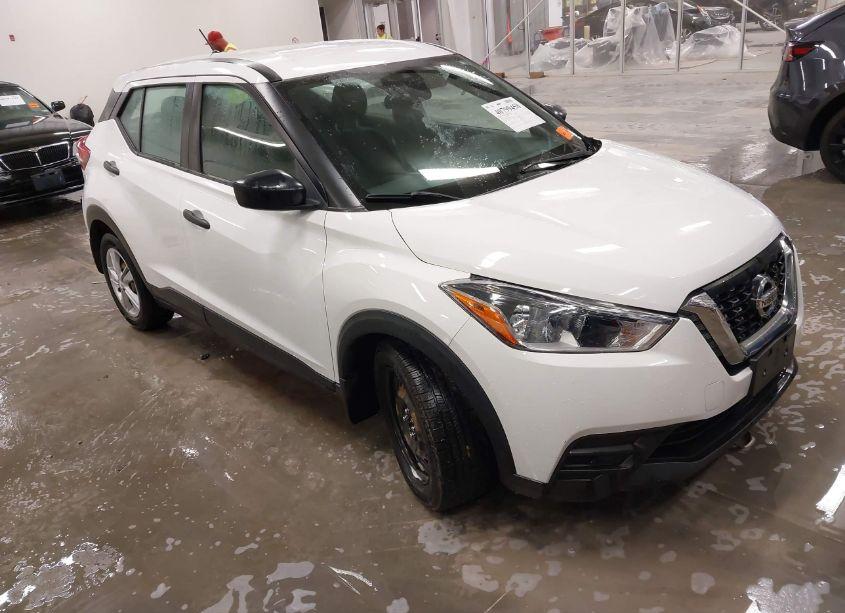 2020 Nissan Kicks S XTRONIC CVT (VIN 3N1CP5BV8LL531861) main photo