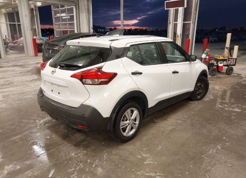 Photo 4 of 2020 Nissan Kicks S XTRONIC CVT (VIN 3N1CP5BV8LL531861)